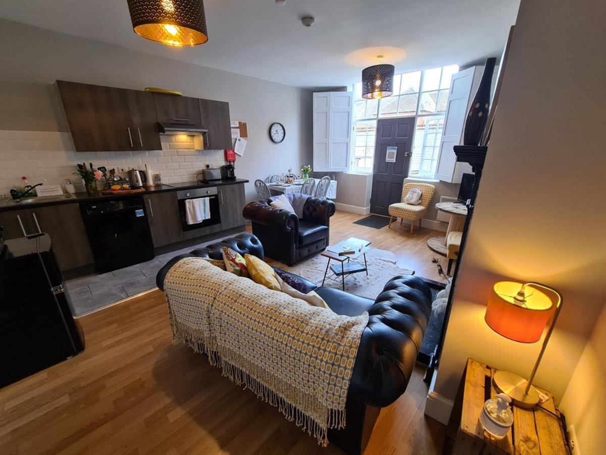 Coopers, Ground Floor Apartment With 2 Bedrooms And 2 Bathrooms Within A Georgian Listed Building Burton-upon-Trent Ngoại thất bức ảnh