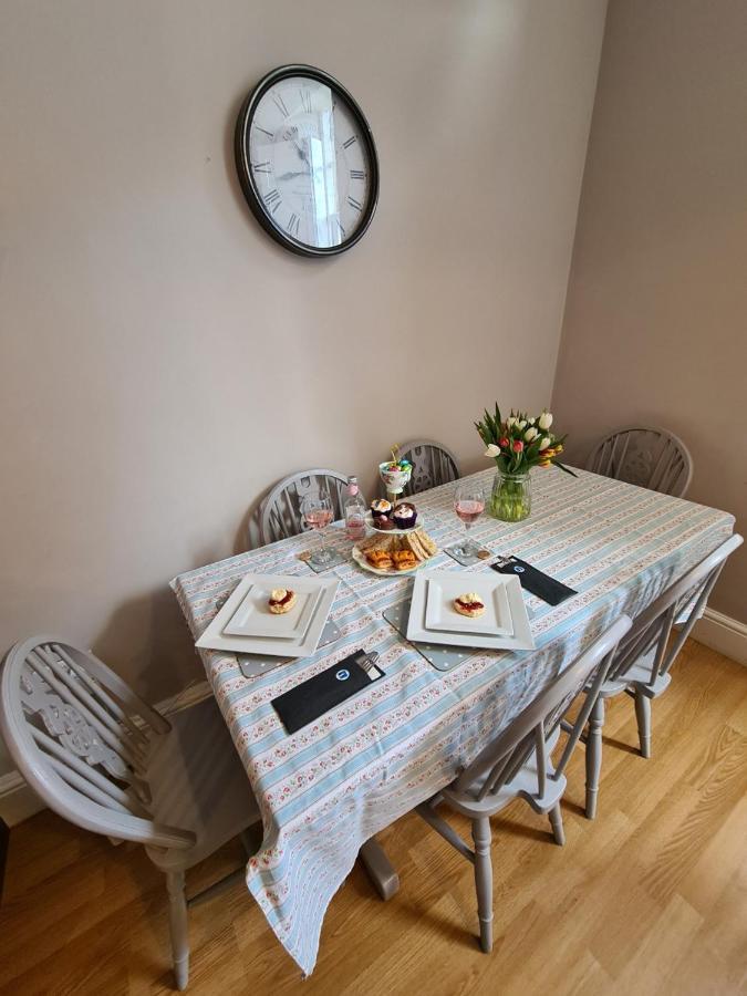 Coopers, Ground Floor Apartment With 2 Bedrooms And 2 Bathrooms Within A Georgian Listed Building Burton-upon-Trent Ngoại thất bức ảnh