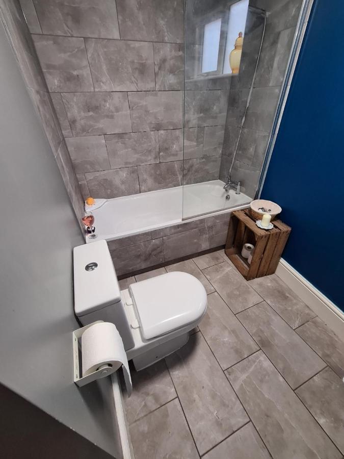 Coopers, Ground Floor Apartment With 2 Bedrooms And 2 Bathrooms Within A Georgian Listed Building Burton-upon-Trent Ngoại thất bức ảnh